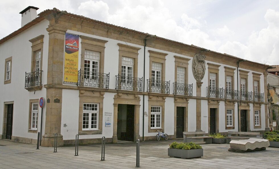 Fachada 1 980 2500